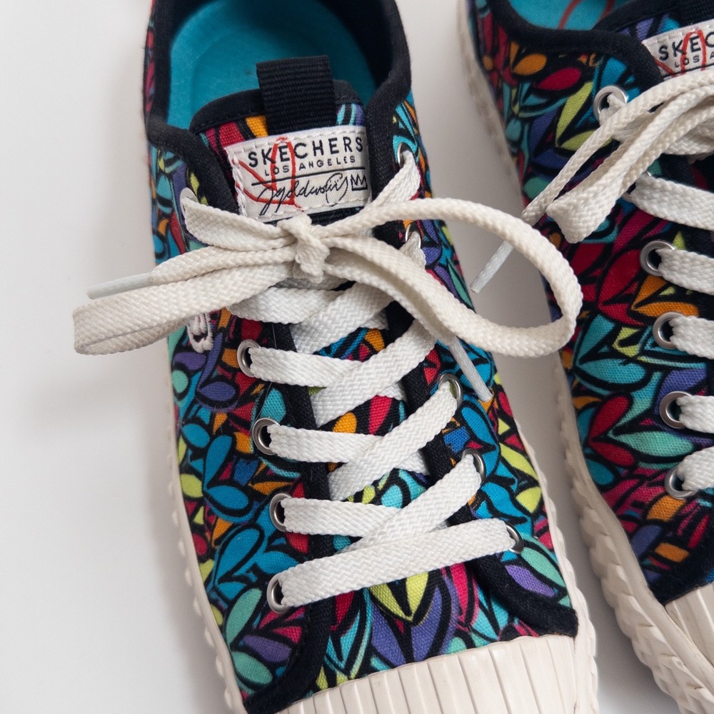 Skechers Colorful Heart-Print Low-Top Sneakers - Blue, Red, Purple - Picture 6 of 16
